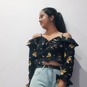 H&M Floral Cold Shoulder Blouse